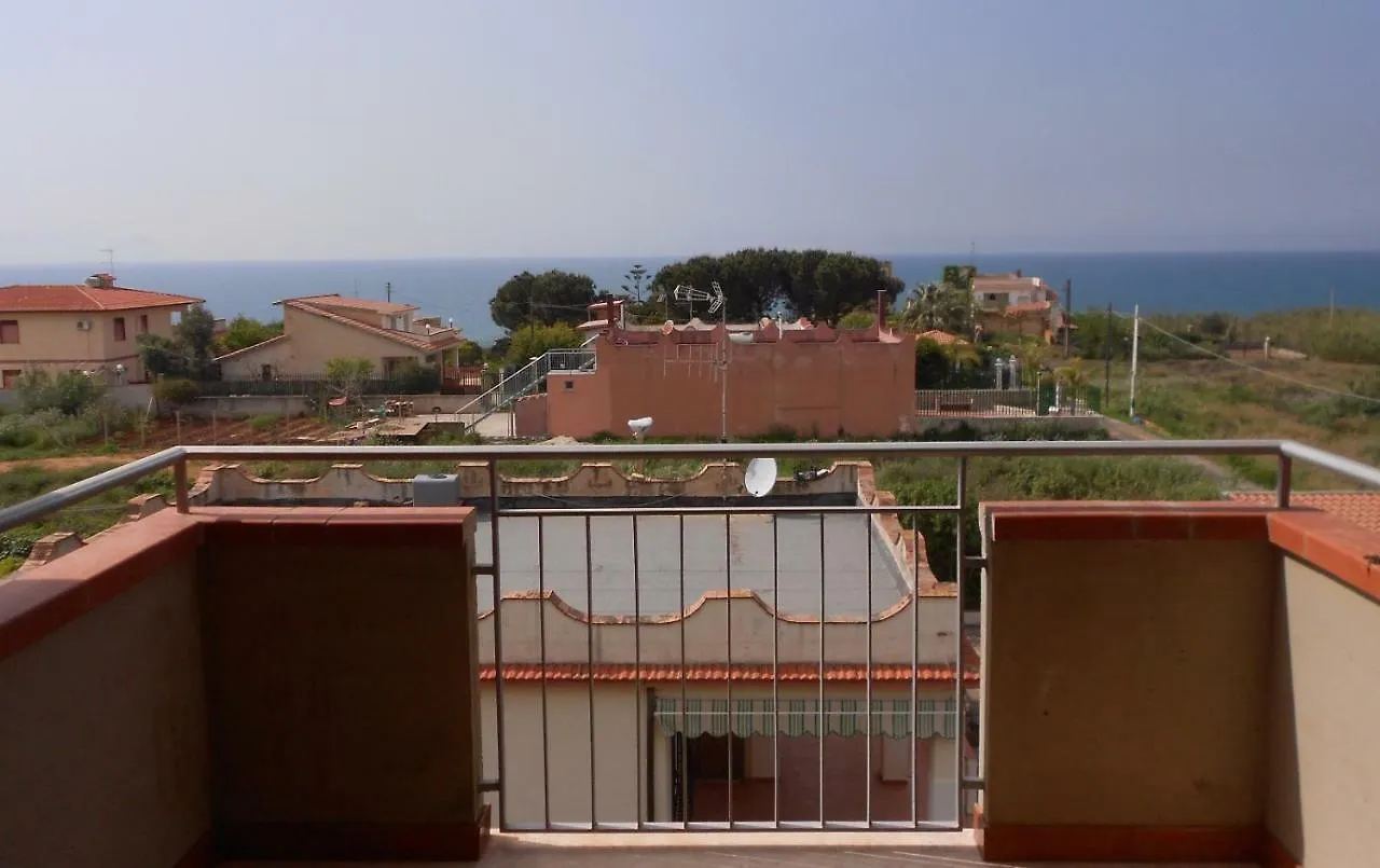 Appartamento Yellow House Trappeto