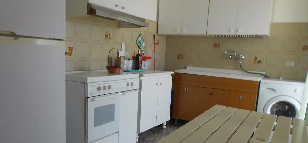 Appartamento Yellow House Trappeto  0*, Trappeto (Sicily)